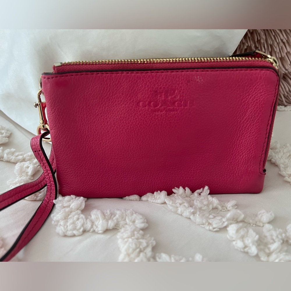 Coach Double Corner Zip Wristlet